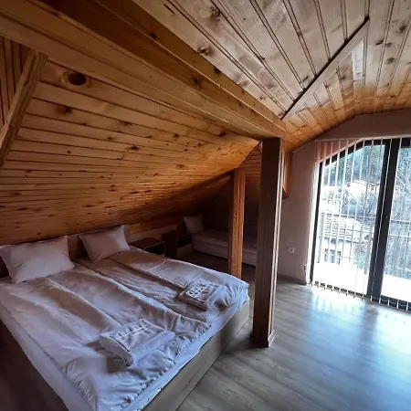 Penzion Advel Madzhare