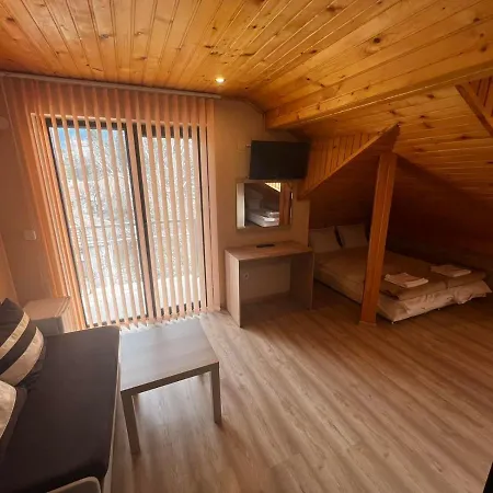 Advel Konukevi 3*